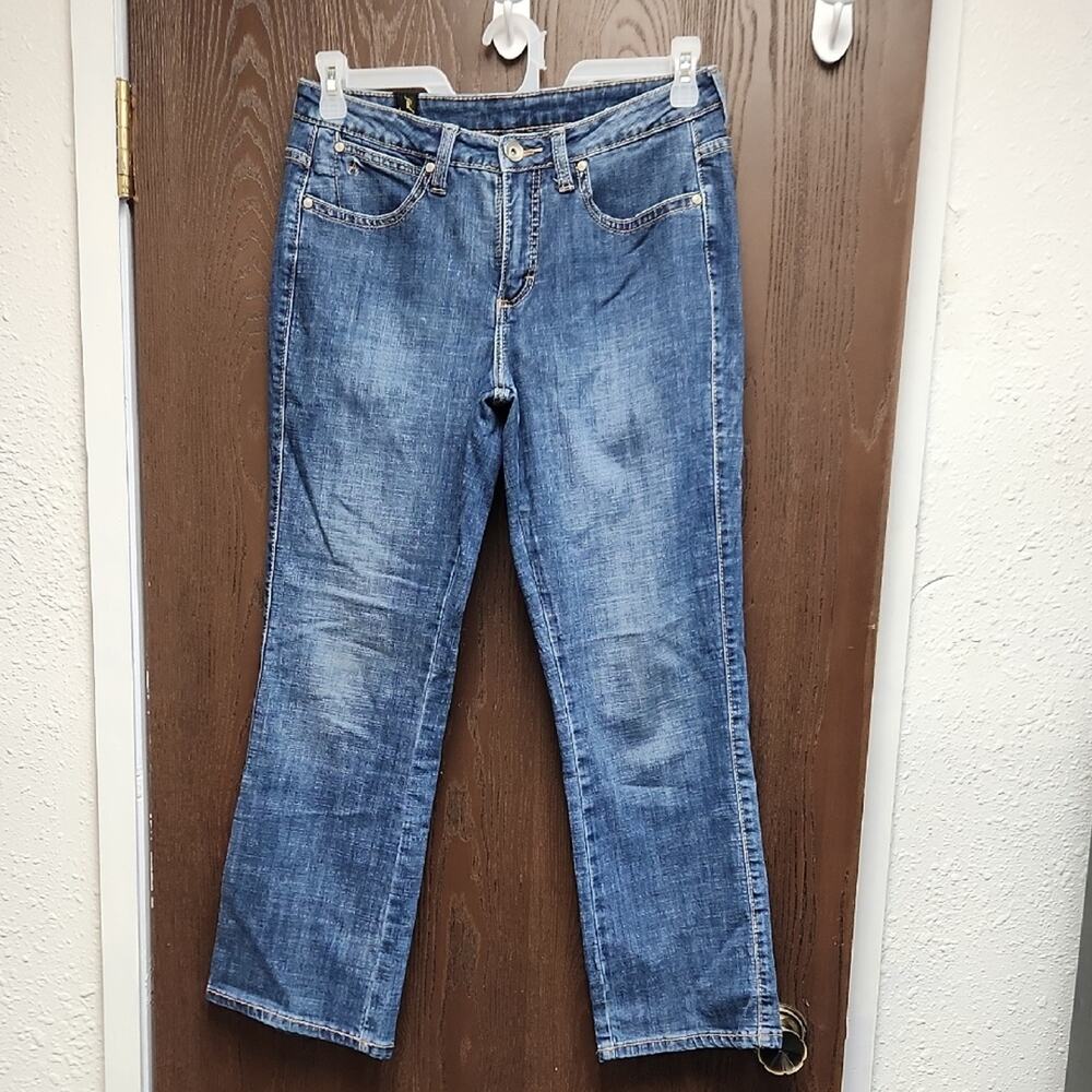 🚨2/$25 or 5/$50🚨Aura Women's Straight Leg Blue Jeans